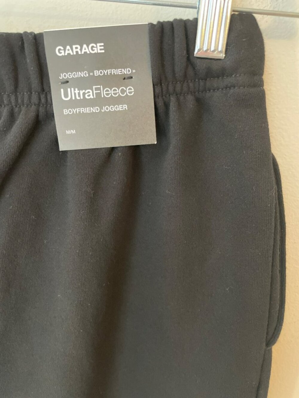 Gargae Ultra Fleece Boyfriend Jogger Pants Jet Black Elastic Women's Sz M $60NWT - Picture 7 of 10